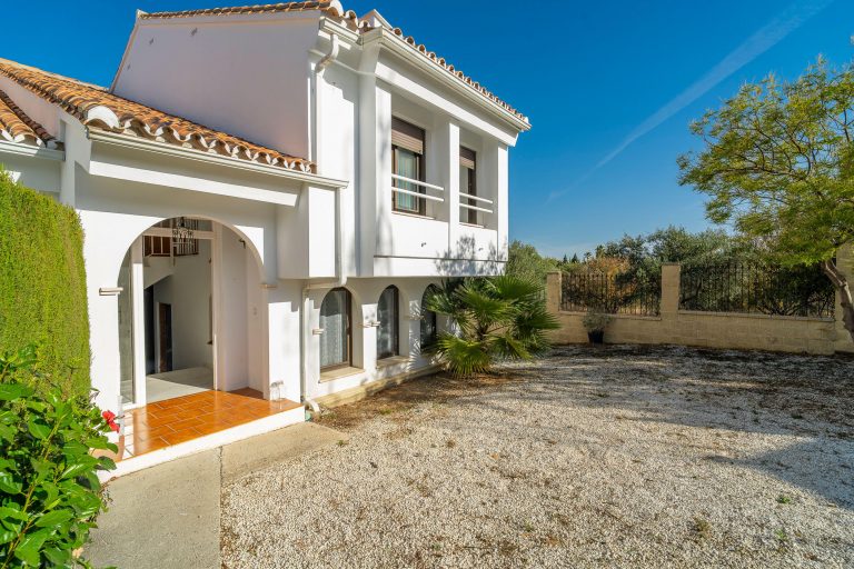 Chalet pareado en Alhaurín el Grande